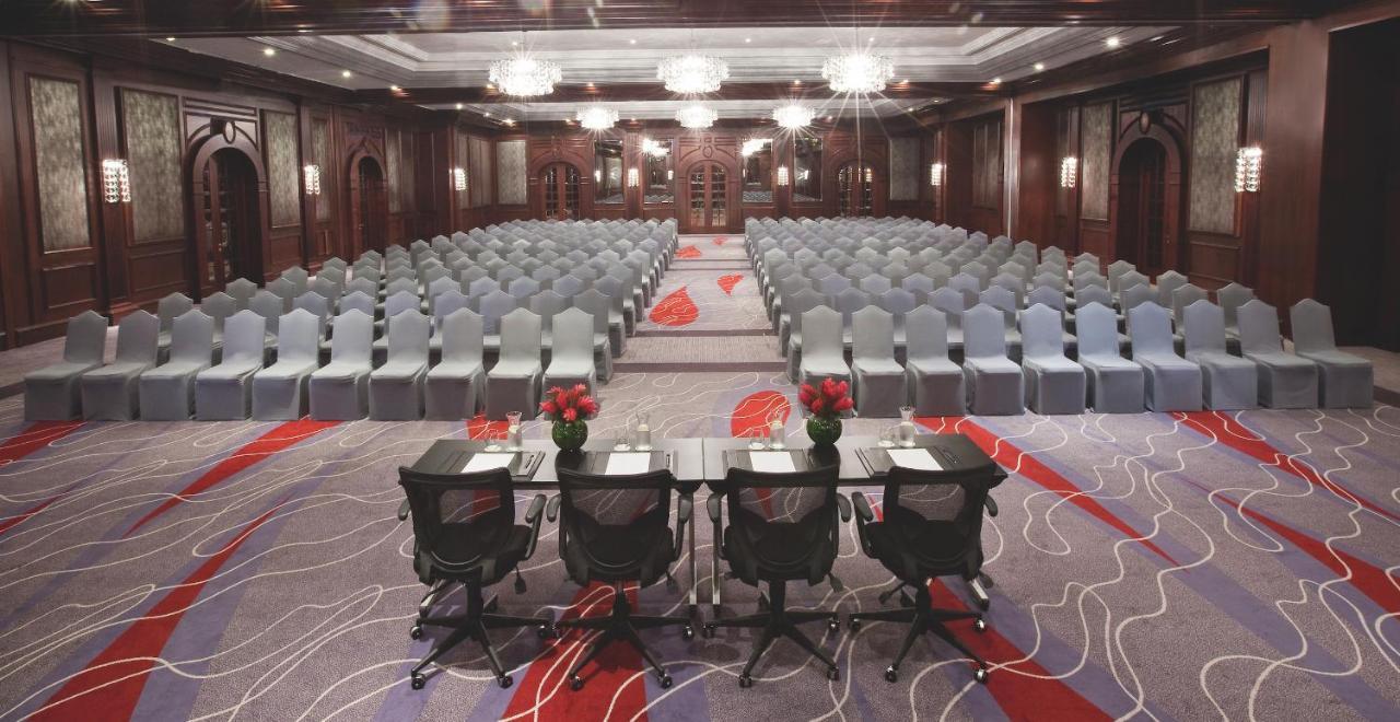 Hotel Mövenpick Hotel&apartments Bur Dubai