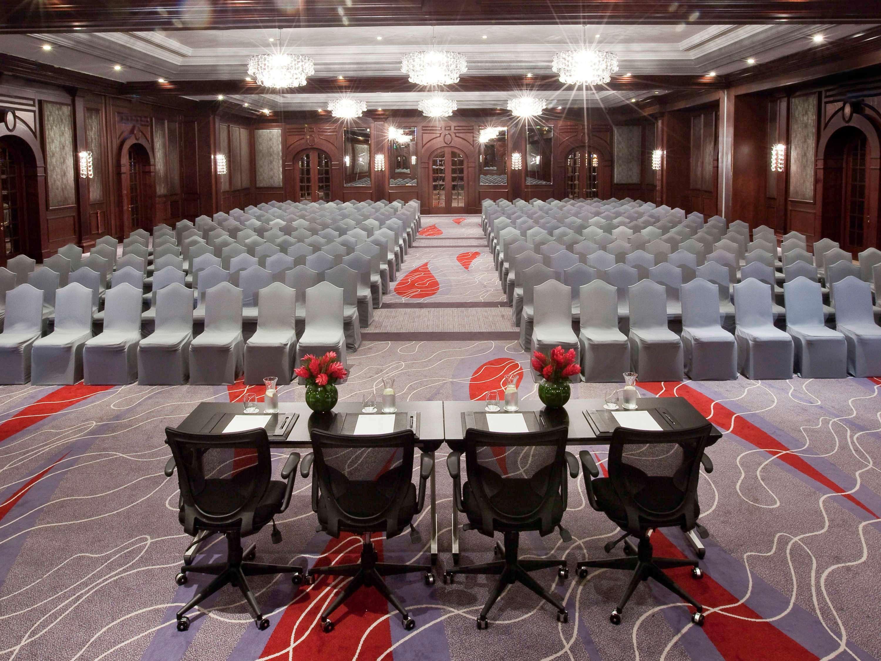 Moevenpick & Bur Отель 5*