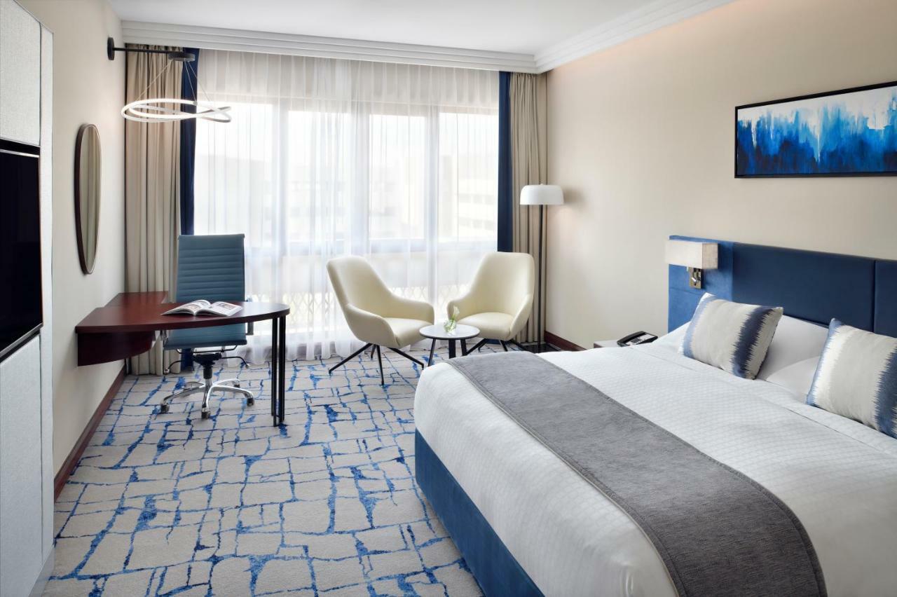 Moevenpick & Bur Отель